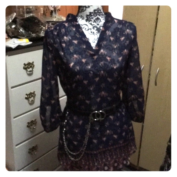 Let’s get accessorized! 💋❤️ - Picture 1 of 3